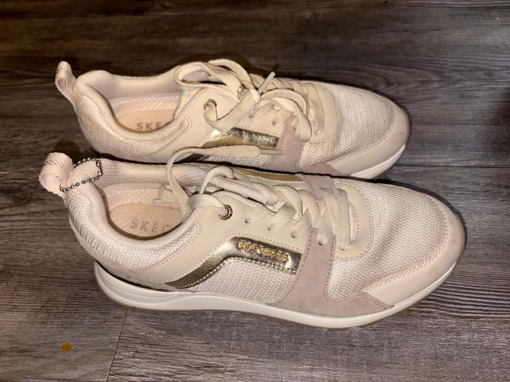 Skechers Runway - Posh Gal Women's Memory Foam Wedge Sneakers
